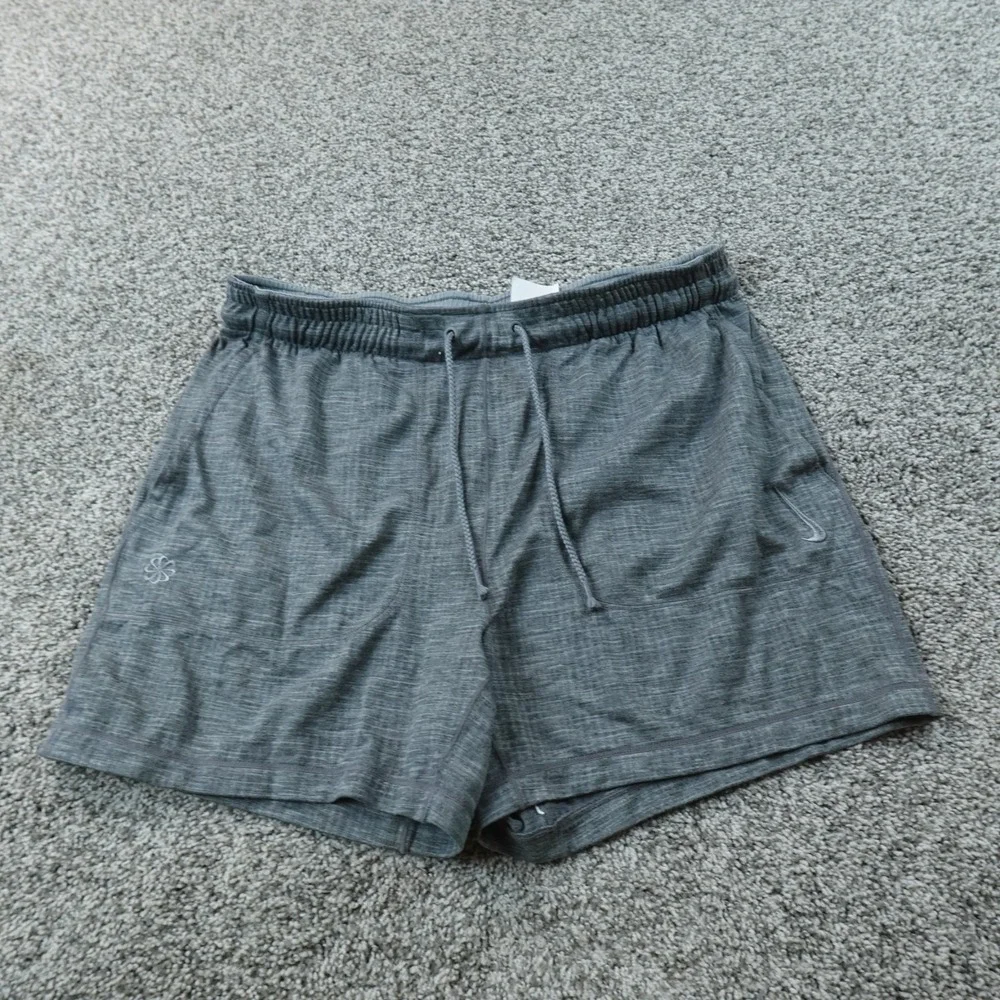 Nike Shorts Mens M Gray Yoga Dri Fit 5